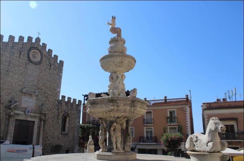 Duomo Square Apartment Ταορμίνα Εξωτερικό φωτογραφία
