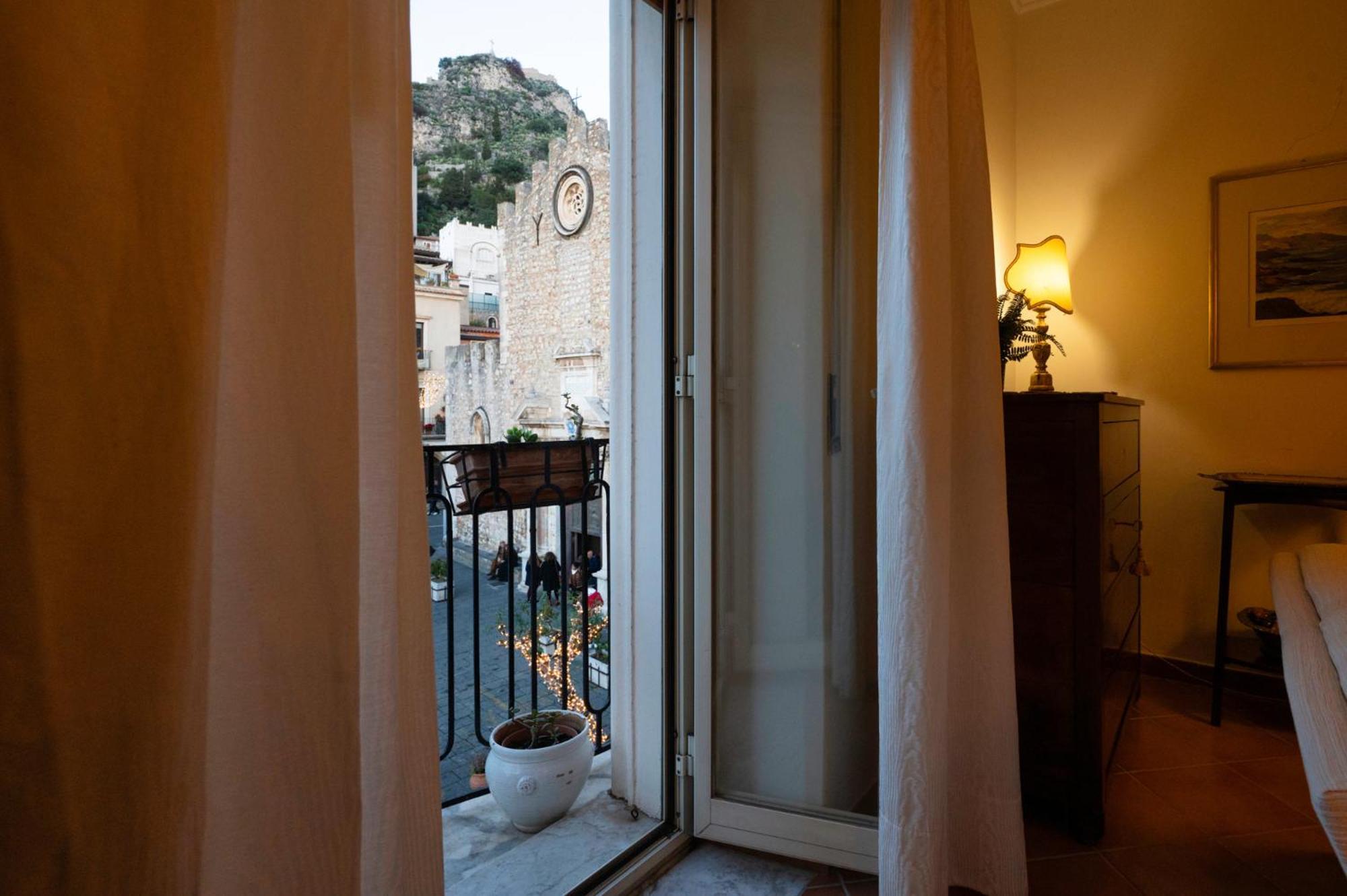 Duomo Square Apartment Ταορμίνα Εξωτερικό φωτογραφία